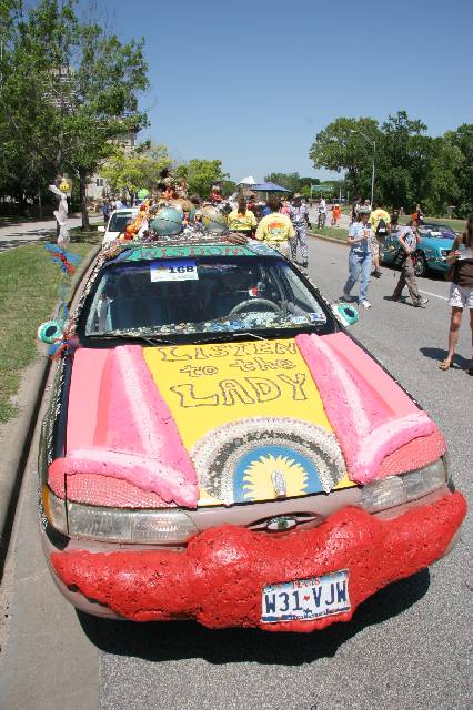 v2006_ArtCar_3_Parade 132 